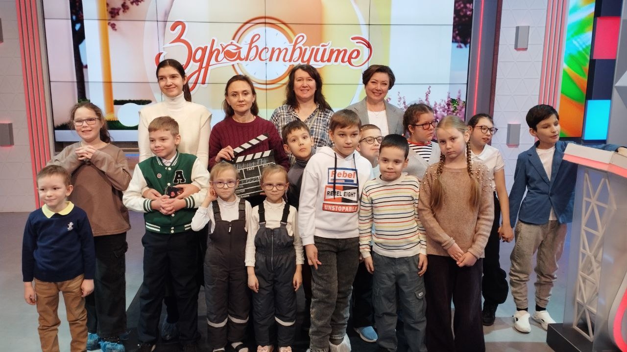 На экскурсии в телекомпании «Новый век»